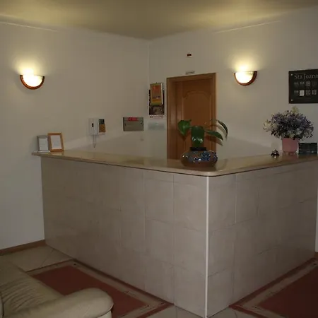 Residencial Stª Joana Гостевой дом 3*