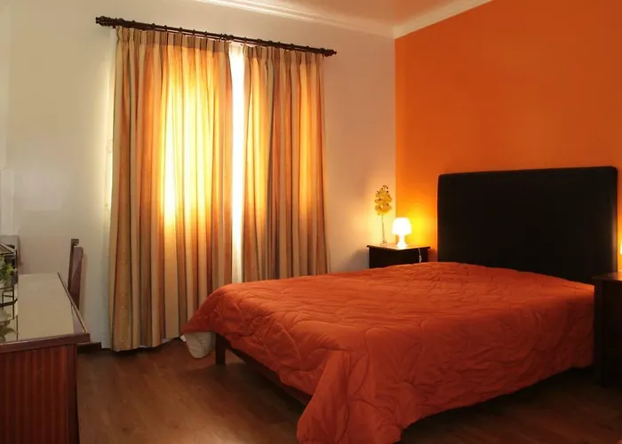 Residencial Stª Joana Konukevi 3*